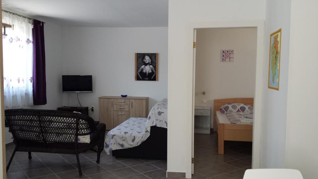 Abba Apartment Sveti Lovreč Pazenatički Exterior foto