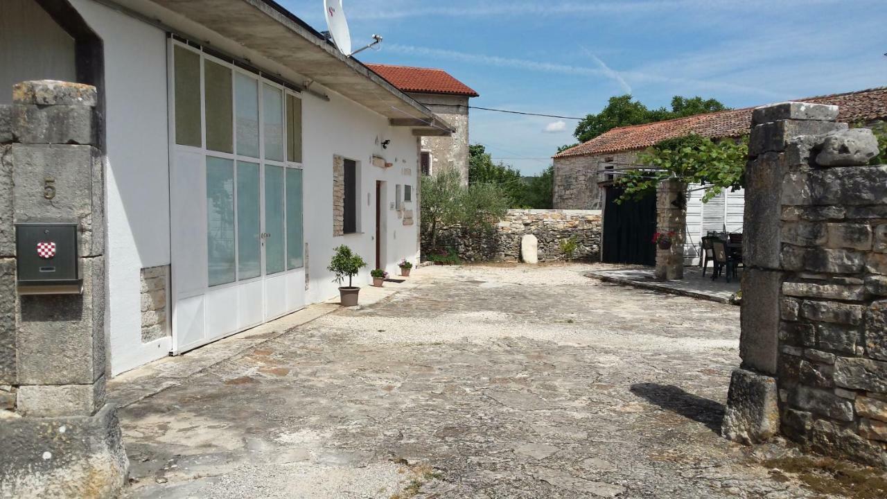 Abba Apartment Sveti Lovreč Pazenatički Exterior foto